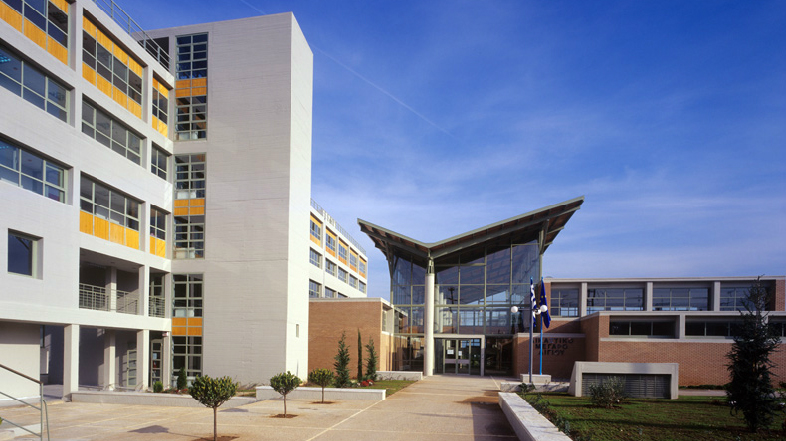 Διέρρηξαν το Δικαστικό Μέγαρο Αιγίου – Πήραν το χρηματοκιβώτιο του Δικηγορικού Συλλόγου