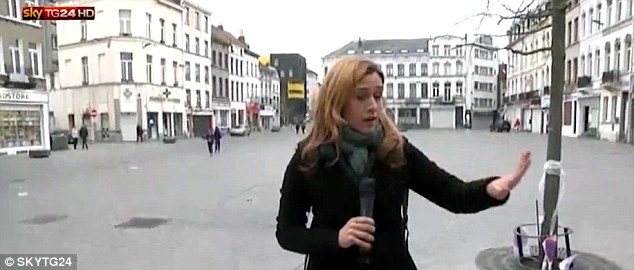 Θύμα παρενόχλησης η ρεπόρτερ σε ζωντανή σύνδεση – ΒΙΝΤΕΟ