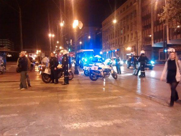 Προσαγωγές 40 μεταναστών στο κέντρο της Αθήνας – ΦΩΤΟ