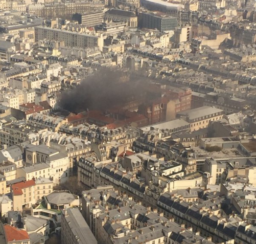 Έκρηξη σε πολυκατοικία στο κέντρο του Παρισιού – ΦΩΤΟ