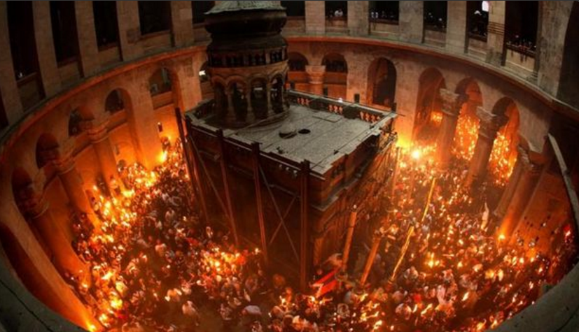 ΑΠΕΥΘΕΙΑΣ – Η Αφή του Αγίου Φωτός στα Ιεροσόλυμα