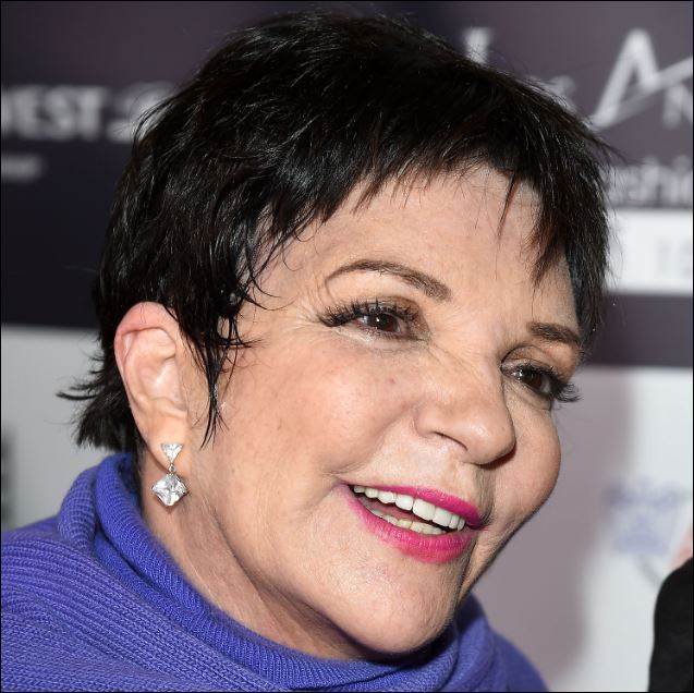 Μινέλι:Ο άντρας μου έβαζε περισσότερη μάσκαρα από εμένα