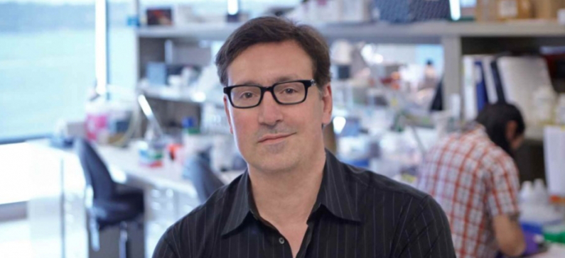 Ο Έλληνας ερευνητής που ανακάλυψε «κρυφό» κώδικα μέσα στο DNA