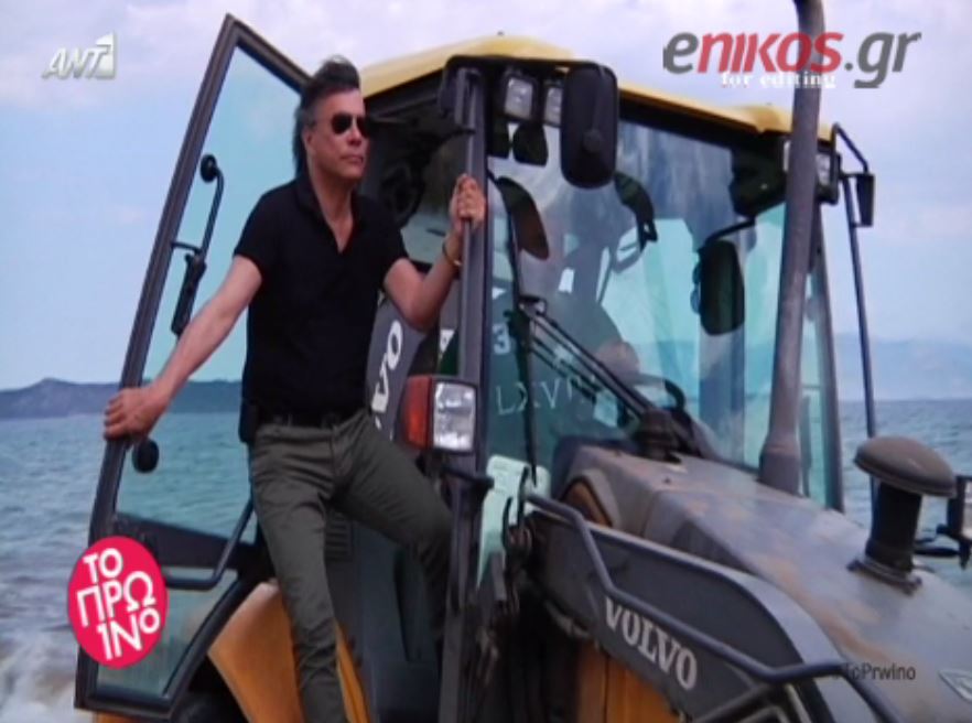 O Ψινάκης πήρε την μπουλντόζα και γκρεμίζει – ΒΙΝΤΕΟ