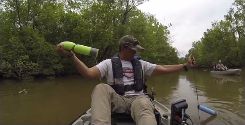 Πήγε για ψάρεμα και… έπιασε κροκόδειλο – ΒΙΝΤΕΟ