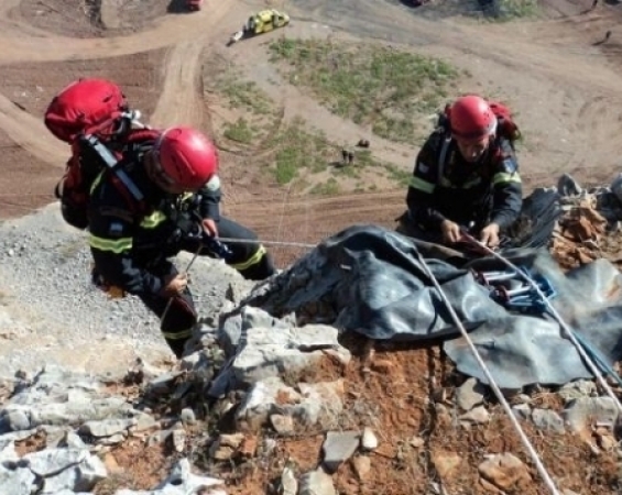 Θρίλερ στην Κρήτη – Αυτοκίνητο έπεσε σε χαράδρα 60 μέτρων