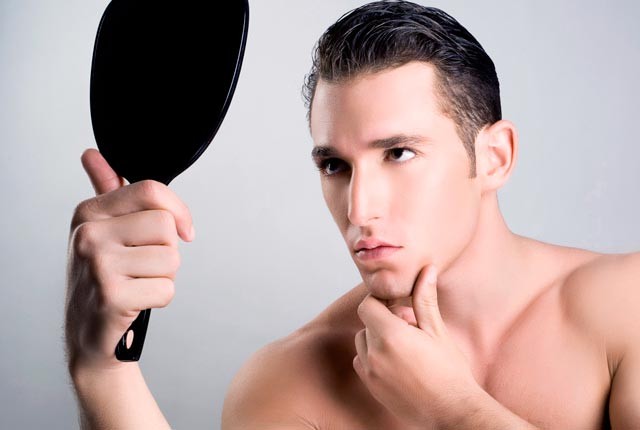 Τα 9 χαρακτηριστικά ενός νάρκισσου