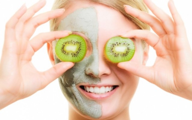 Μαύροι κύκλοι: Τέσσερις φυσικές συνταγές που θα σε βοηθήσουν