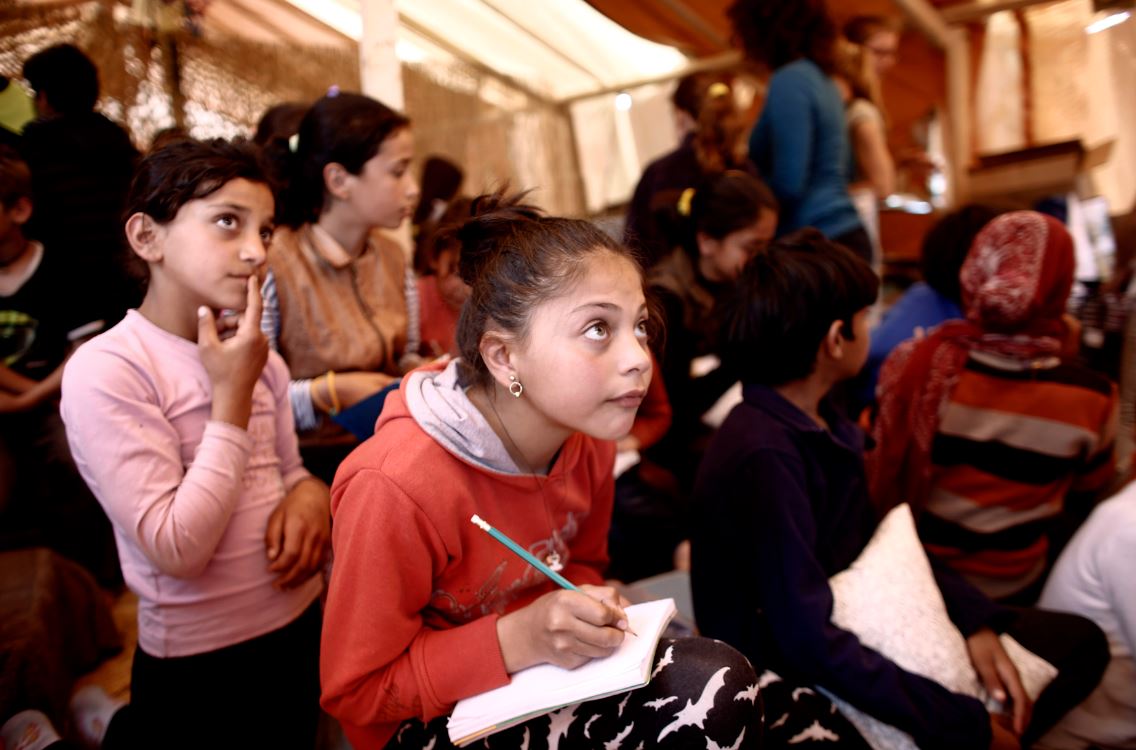 Το σχολείο των παιδιών των προσφύγων στην Ειδομένη – ΦΩΤΟ