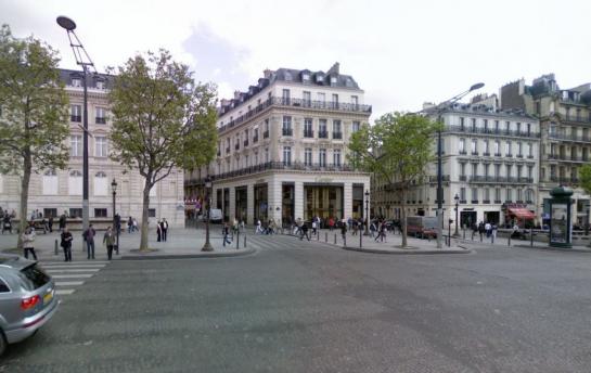 Έκρηξη σε κτίριο στα Ηλύσια Πεδία – ΤΩΡΑ