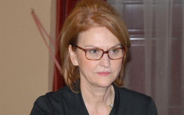 Η Ρεπούση για το σποτ με την Άντζελα Δημητρίου