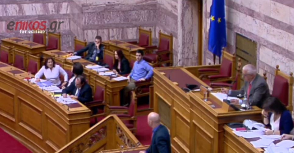 Ο Αμυράς στην Φωτίου: Εδώ δεν είναι τα γεμιστά – ΒΙΝΤΕΟ