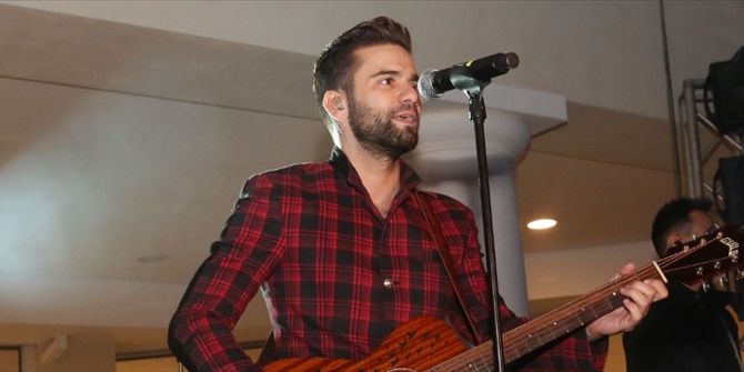 Γιατί πέρασε μια νύχτα στο κρατητήριο ο Θοδωρής Μαραντίνης των Onirama