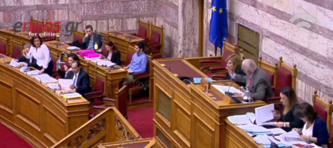 Η οργισμένη παρατήρηση του Κακλαμάνη στην Φωτίου – ΒΙΝΤΕΟ