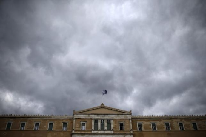 Reuters: Η Ελλάδα προτείνει αυτόματες περικοπές δαπανών αν δεν “πιάσει” τους στόχους