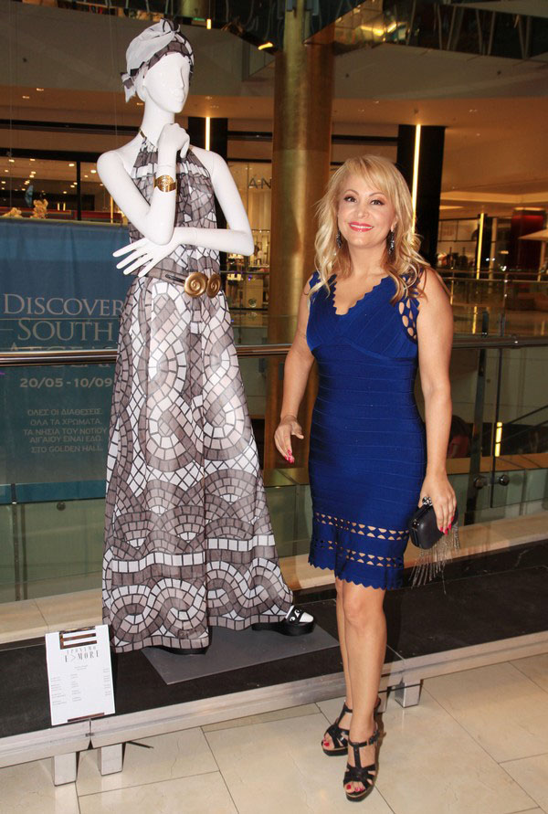 Νύχτα τρόμου για τη γνωστή nail artist Τέτα Καμπουρέλη – Ένοπλοι ληστές εισέβαλαν στο σπίτι της