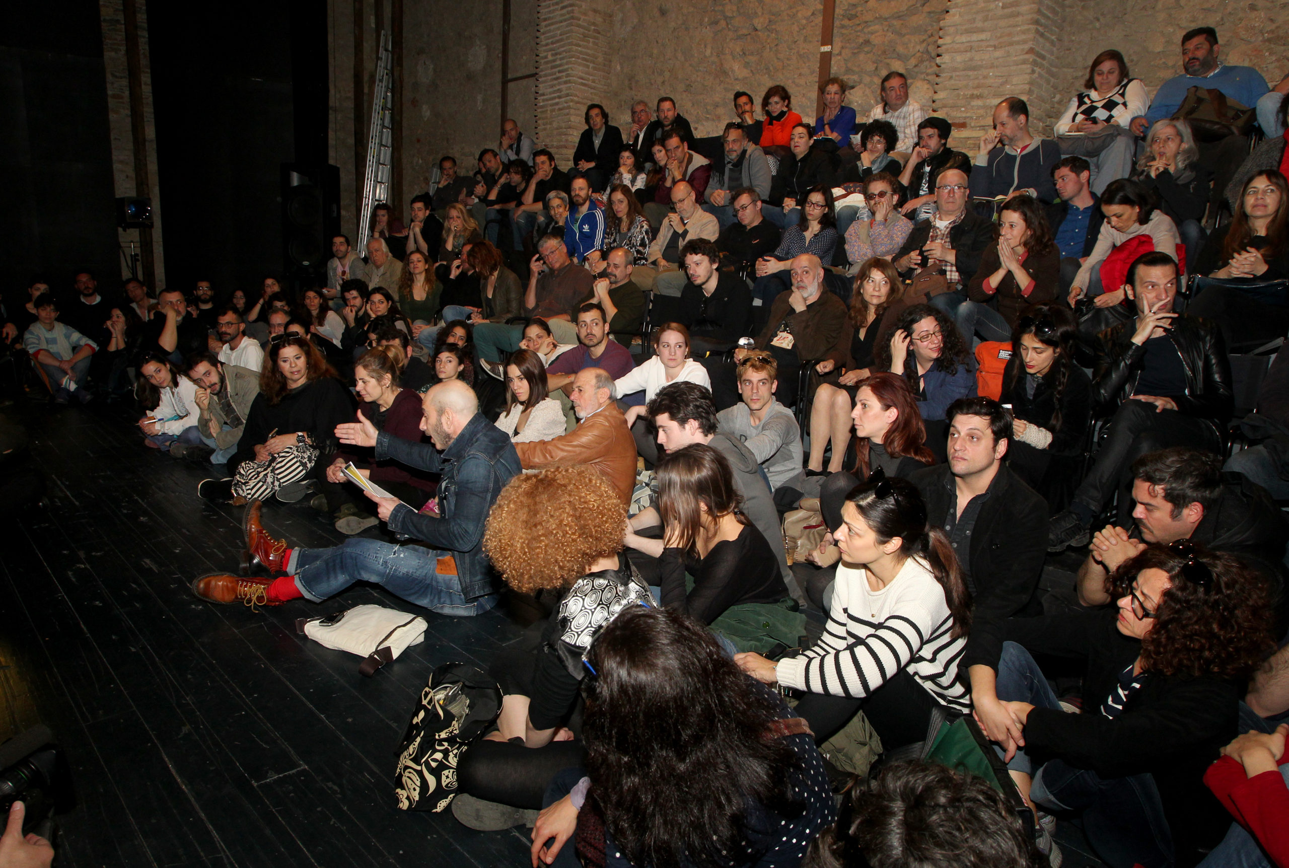 Την παραίτηση του Μπαλτά και του Φαμπρ ζητούν οι Έλληνες καλλιτέχνες