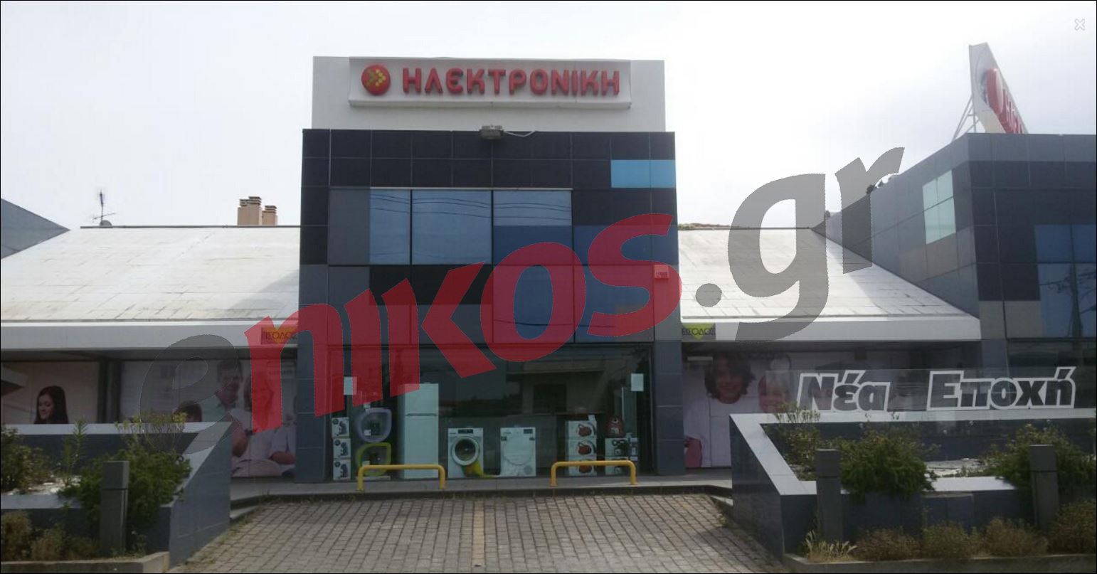 Ανοικτές οι τηλεοράσεις στη βιτρίνα του καταστήματος της Ηλεκτρονικής Αθηνών – ΒΙΝΤΕΟ αναγνώστη