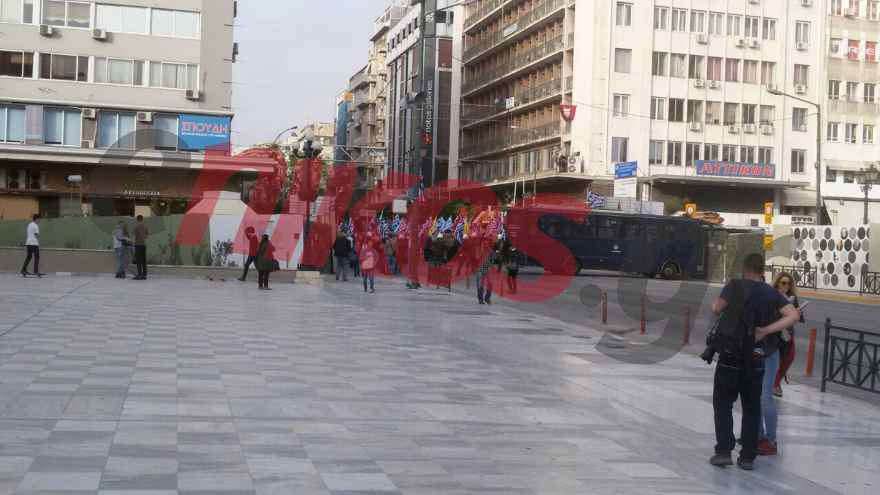 Χωρισμένος στα δύο ο Πειραιάς λόγω των συγκεντρώσεων – ΦΩΤΟ – ΤΩΡΑ