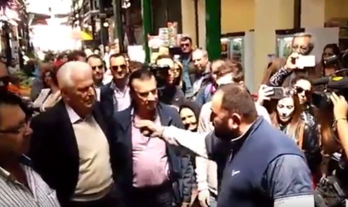 Επεισόδιο ανάμεσα σε καταστηματάρχες και στελέχη του ΣΥΡΙΖΑ που συνόδευαν τον Κουράκη – ΒΙΝΤΕΟ