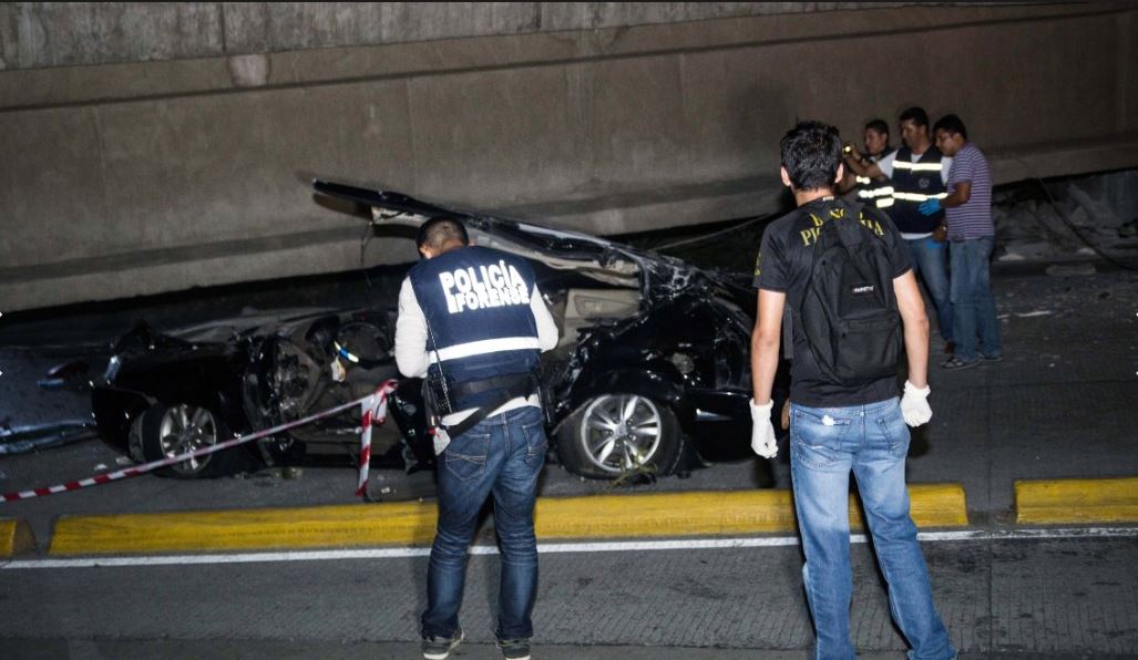 Ισημερινός: Στους 480 οι νεκροί, αλλά η ελπίδα για επιζώντες δεν χάνεται