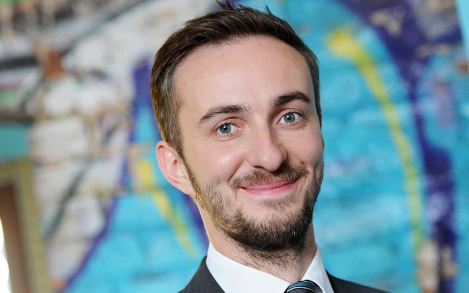 Το ZDF στο πλευρό του κωμικού που σατίρισε τον Ερντογάν