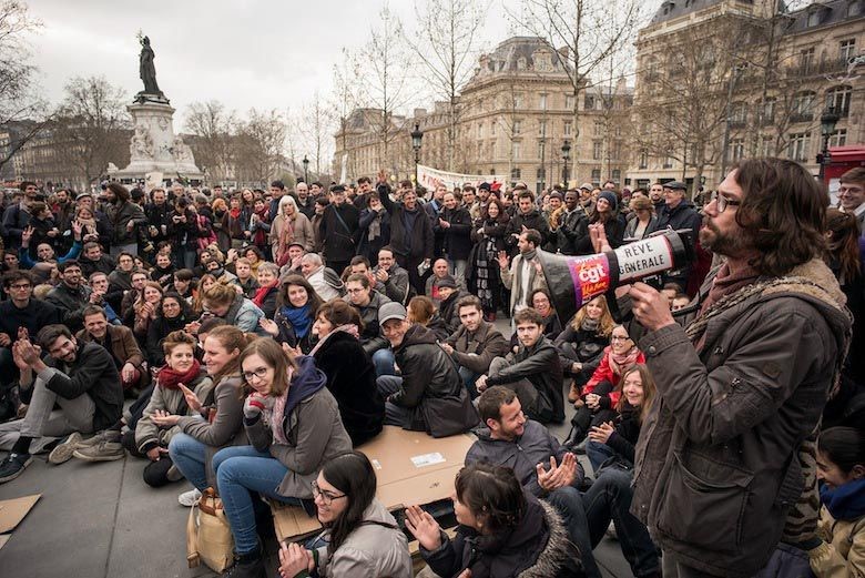 Οι «53» του ΣΥΡΙΖΑ γράφουν για τις “νύχτες ξεσηκωμού”