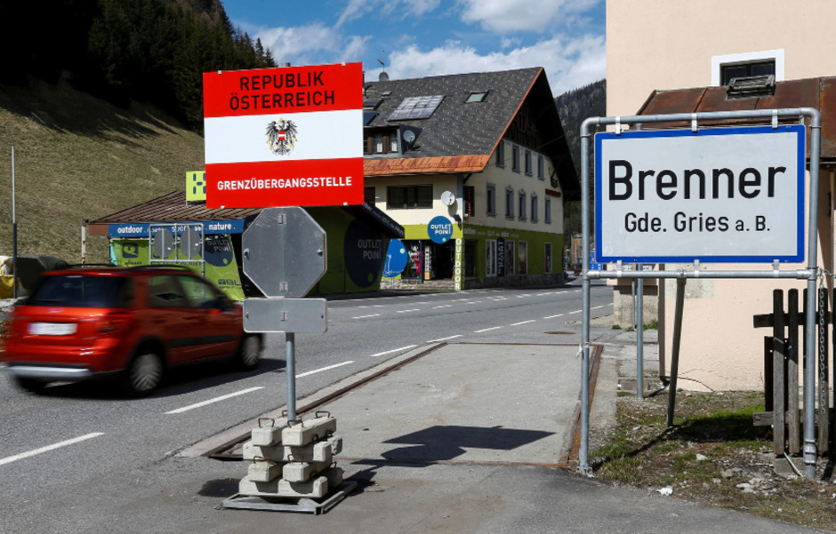 Η Αυστρία ετοιμάζει φράχτη στα σύνορα με την Ιταλία – Τι λέει ο Ρέντσι