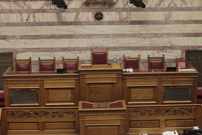 Ποιος βουλευτής έγινε παππούς για έβδομη φορά; – ΦΩΤΟ