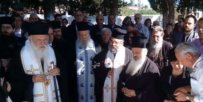 Τρισάγιο στον Τάφο του Παπά Στρατή τέλεσε ο Ιερώνυμος – ΒΙΝΤΕΟ