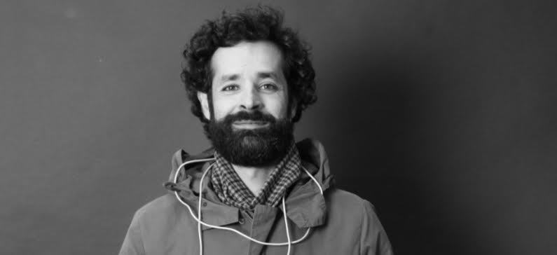 Ο Έλληνας που ενημερώνει τους μαθητές για τα πειράματα του CERN