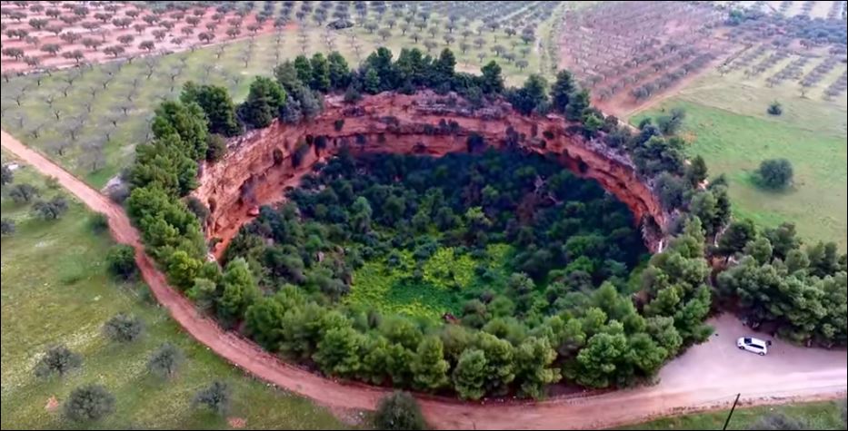 Οι μυστηριώδεις κρατήρες στην Αργολίδα – ΒΙΝΤΕΟ