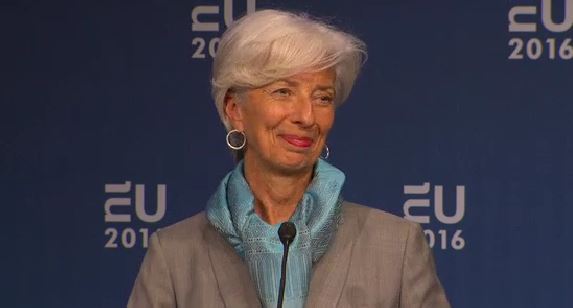 Λαγκάρντ: Δεν χρειάζεται κούρεμα του χρέους