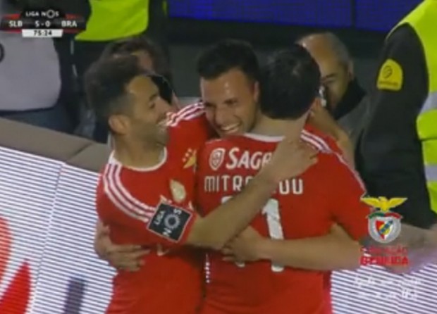 Πάρτι… Ελλήνων για Μπενφίκα – ΒΙΝΤΕΟ