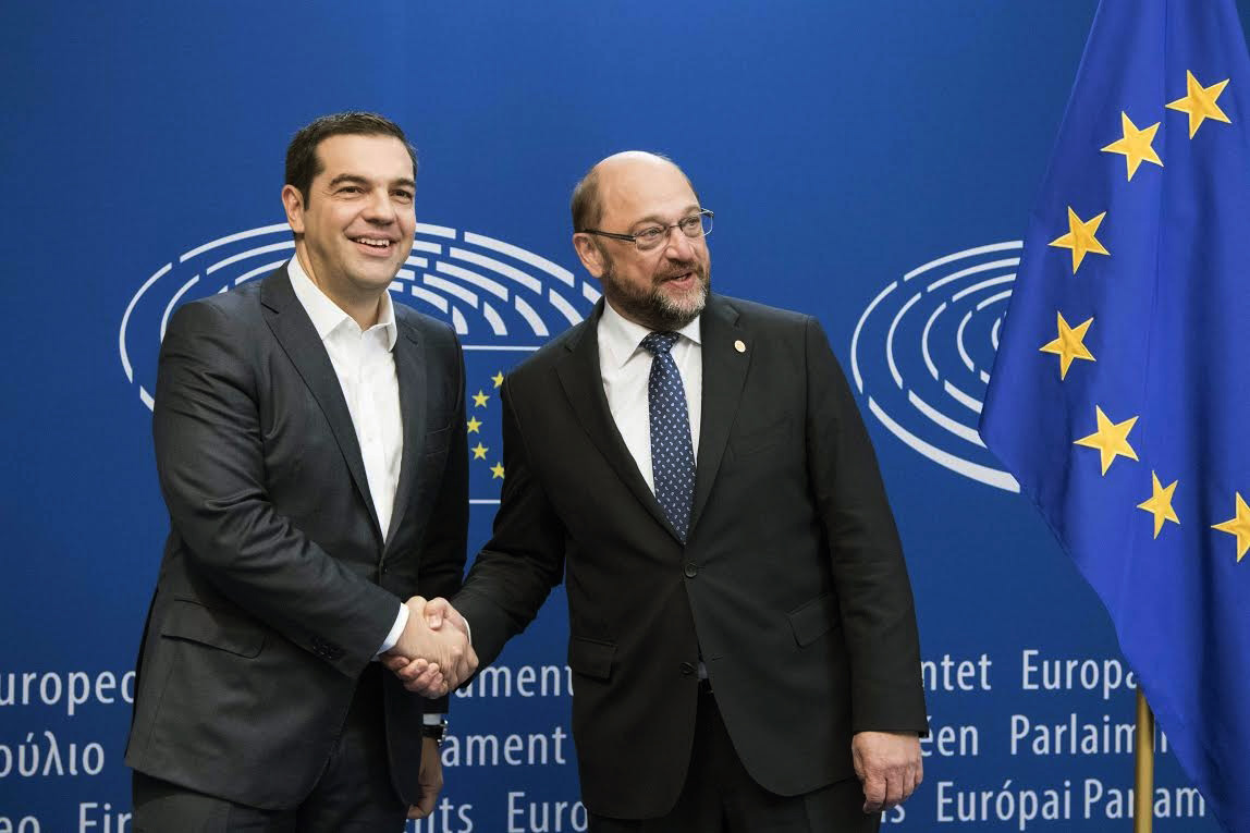 Ικανοποίηση της ελληνικής πλευράς για τη συνάντηση Τσίπρα – Σουλτς