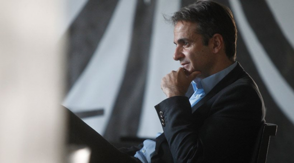 Βολές Μητσοτάκη στην κυβέρνηση με αφορμή τους πλαστούς τίτλους σπουδών