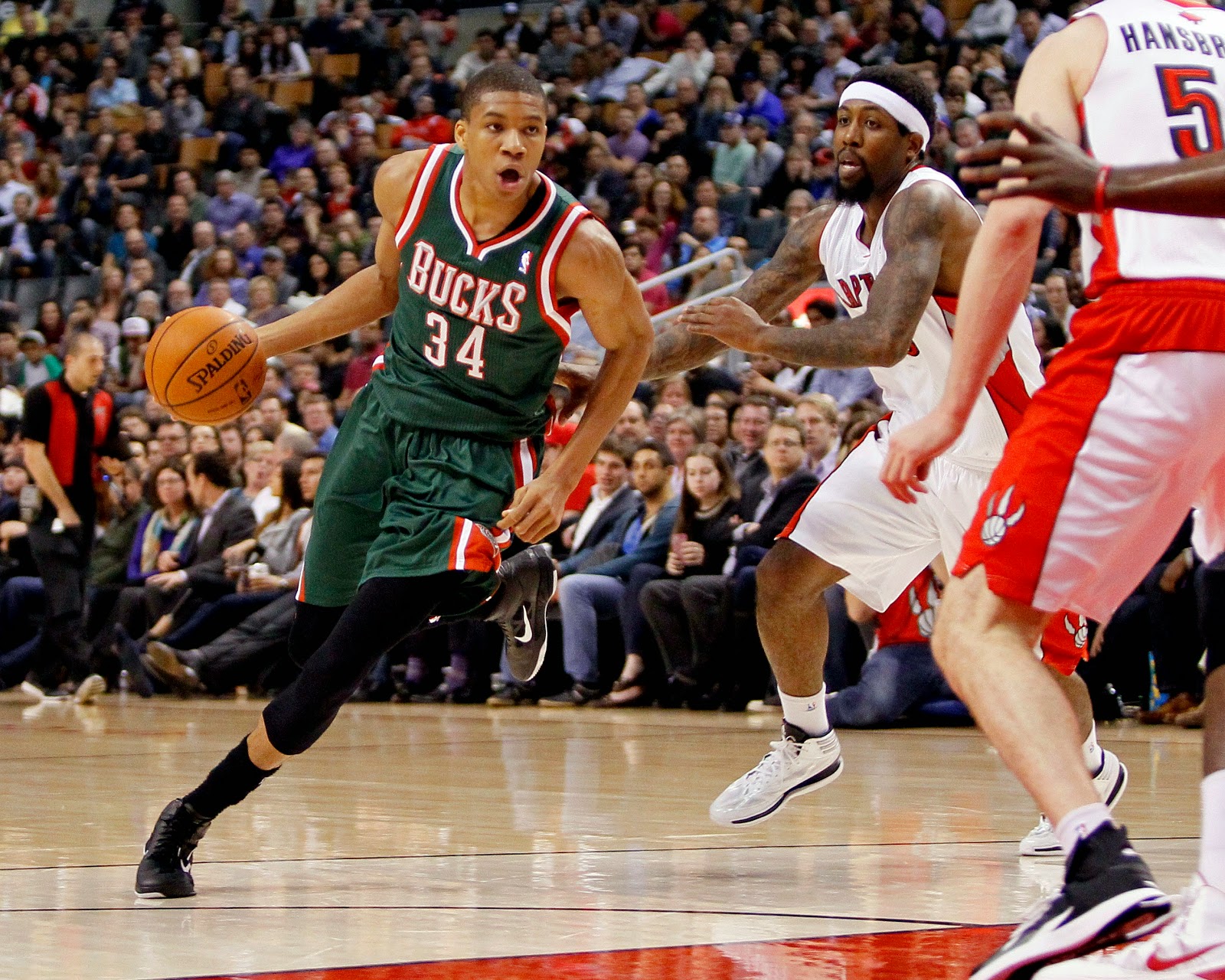 Στο Μουσείο της Ακρόπολης ο Αντετοκούνμπο – ΦΩΤΟ