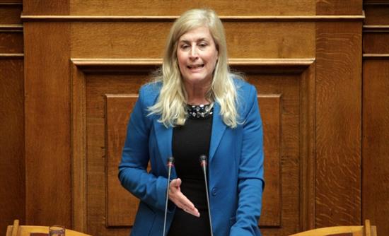 Η Αυλωνίτου για το ΕΚΑΣ: Είναι ένα εισόδημα που πρέπει να επιστραφεί