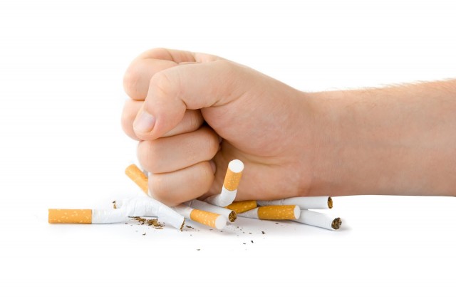 Πώς δεν θα πάρετε κιλά αν κόψετε το κάπνισμα
