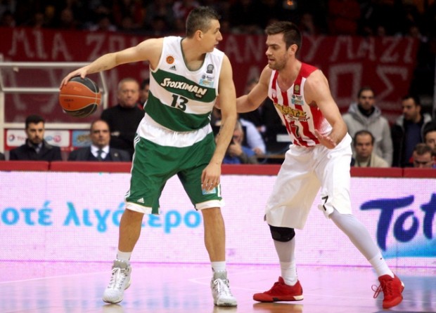 Ολυμπιακός – Παναθηναϊκός 57-62 (30′)