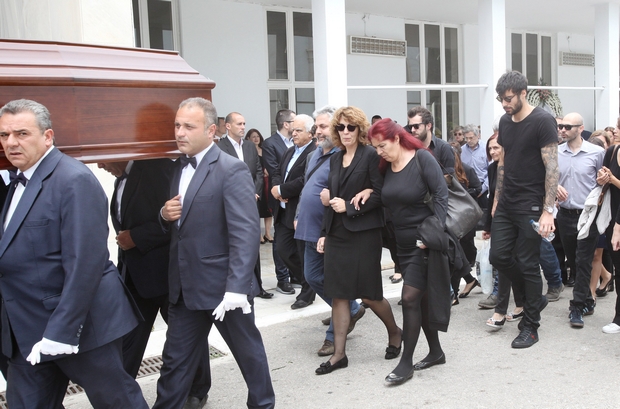 To τελευταίο “αντίο” του Πρίντεζη στον πατέρα του – ΦΩΤΟ