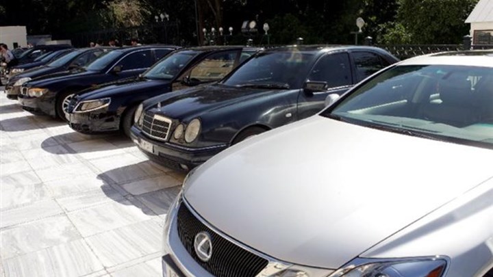 Φορολογική ασυλία για τα βουλευτικά “εταιρικά” αυτοκίνητα