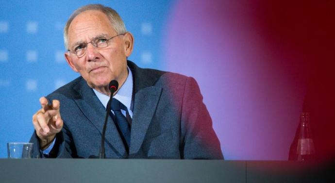 Καλά λόγια από τον… Σόιμπλε: Δεν θα έχουμε μεγάλη κρίση στην Ελλάδα φέτος