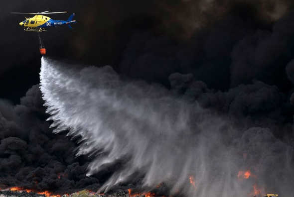 Ισπανία: Περίπου 10.000 άνθρωποι εγκατέλειψαν τα σπίτια τους εξαιτίας τοξικού νέφους