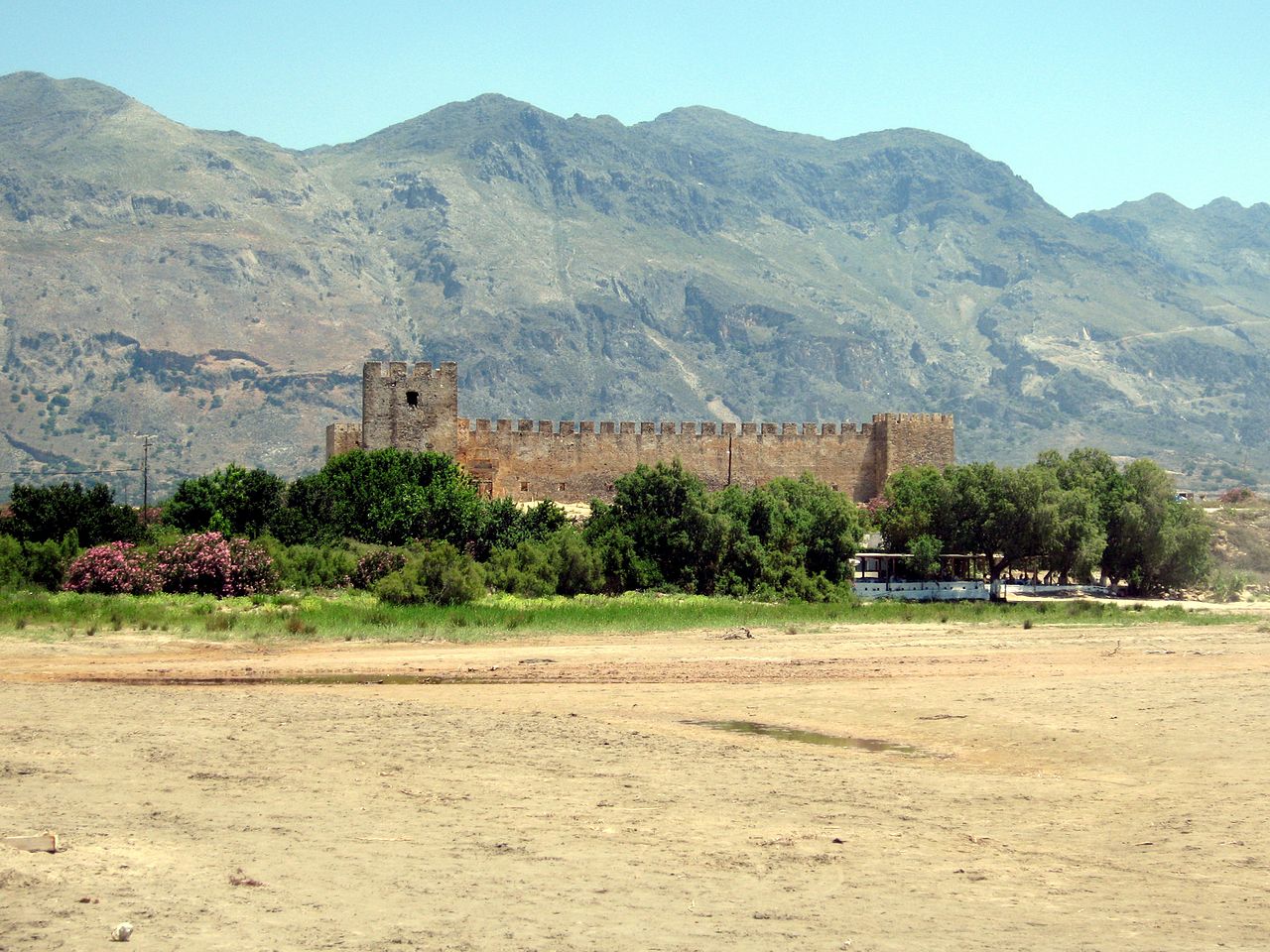 Τα “φαντάσματα” του Φραγκοκάστελλου – ΦΩΤΟ