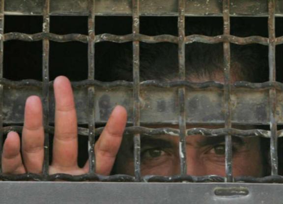 60.000 άνθρωποι έχουν χάσει τη ζωή τους από βασανιστήρια στις φυλακές της Συρίας