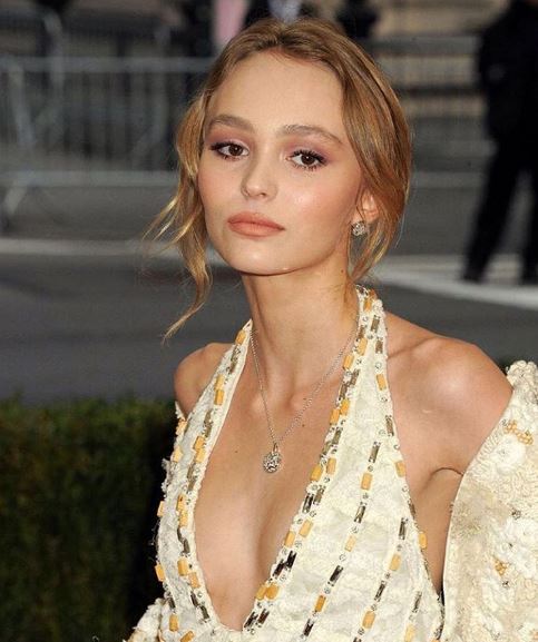 Το συγκινητικό ξέσπασμα της κόρης του Τζόνι Ντεπ στο instagram