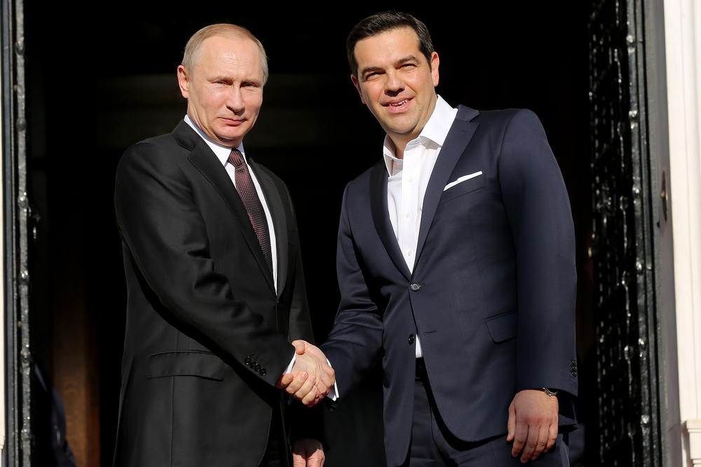 DW: Δυσαρέσκεια από την επίσκεψη του Πούτιν στην Ελλάδα
