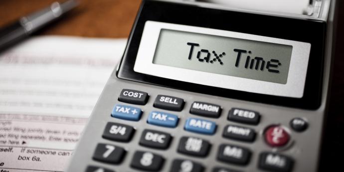 «Φοροκαταιγίδα» για οικογένειες και επιχειρήσεις