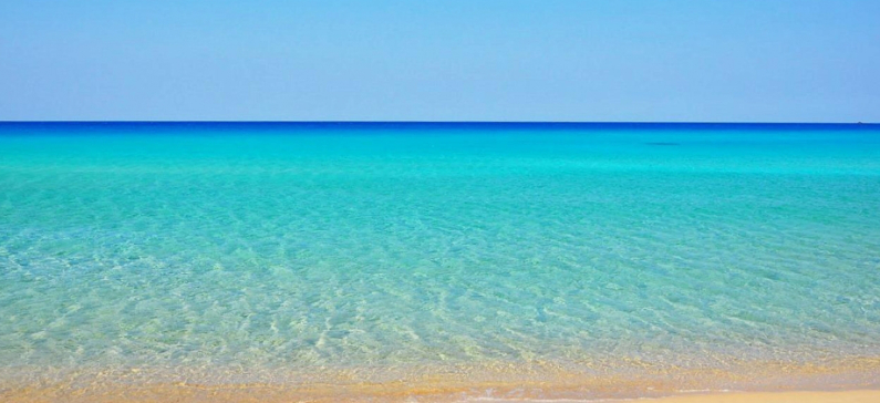 Οι 2 ελληνικές παραλίες που κέρδισαν τις καρδιές των Βρετανών